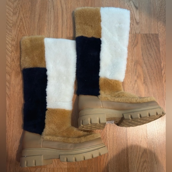 Free People Happy Thoughts Knee High Boots Neutral
Colorblock Shearling - Picture 4 of 8